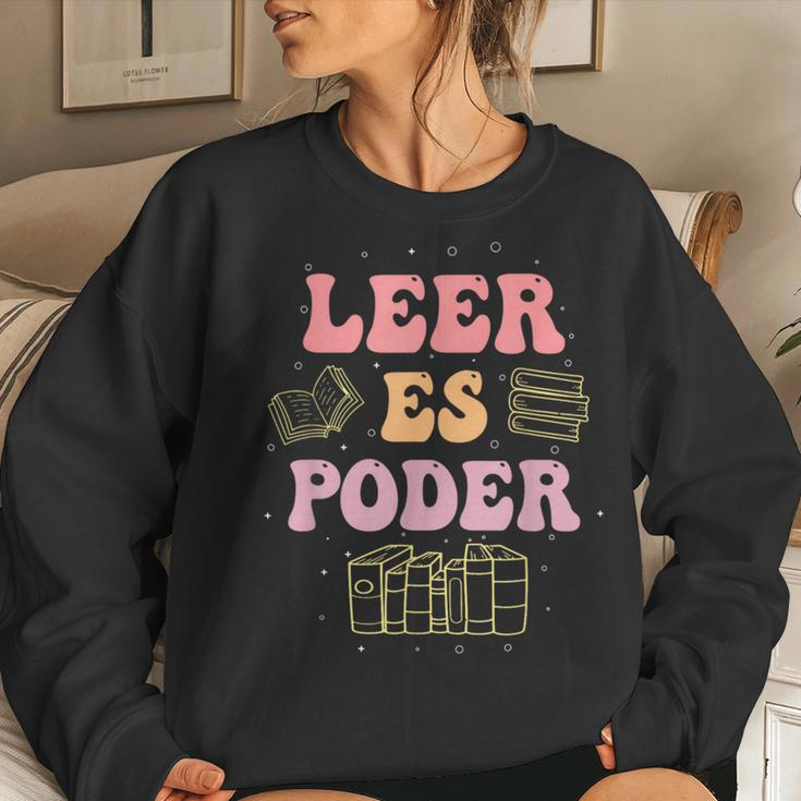 Leer Es Poder Groovy Spanish Teacher Bilingual Maestra Women Sweatshirt Gifts for Her
