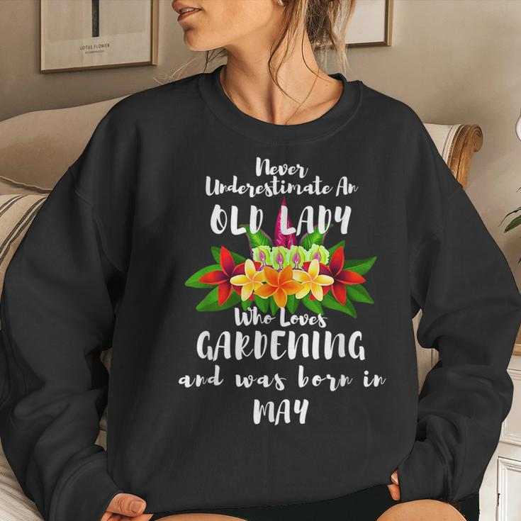 Never Underestimate An Old Lady Who Loves Gardening May Women Crewneck Graphic Sweatshirt Gifts for Her