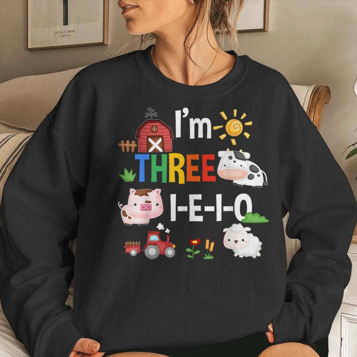 Three I E I O Farm Party 3Rd Birthday Girl Outfit 3 Yrs Old Women Crewneck Graphic Sweatshirt Gifts for Her