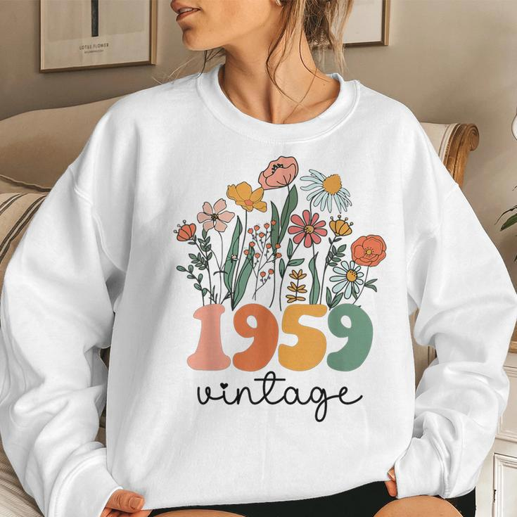 64 Years Old Vintage 1959 64Th Birthday Wildflower Women Sweatshirt Gifts for Her