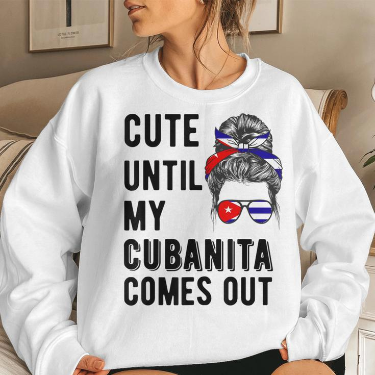 Cubanita Flag Cubana Cuba Mom Women Girl Cuban Funny Saying Women Crewneck Graphic Sweatshirt Gifts for Her