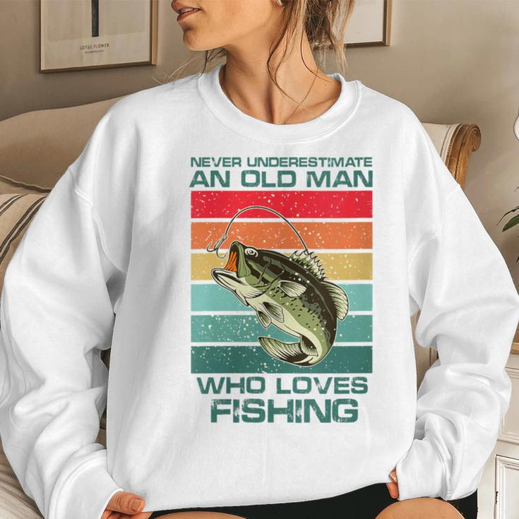 Never Underestimate A Old Man Who Loves Fishing Bass Vintage Women Sweatshirt Gifts for Her