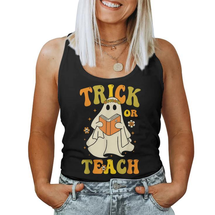 Trick Or Teach Groovy Halloween Retro Floral Ghost Teacher Women Tank Top