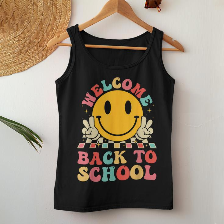 Welcome Back To School Retro First Day Of School Teacher Women Tank Top Funny Gifts