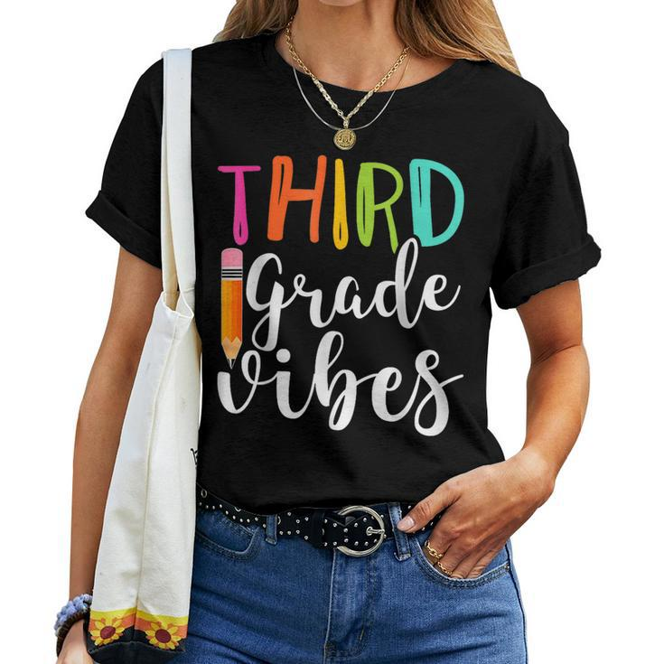 3Rd Grade Back To School Third Grade Teacher Student Women T-shirt