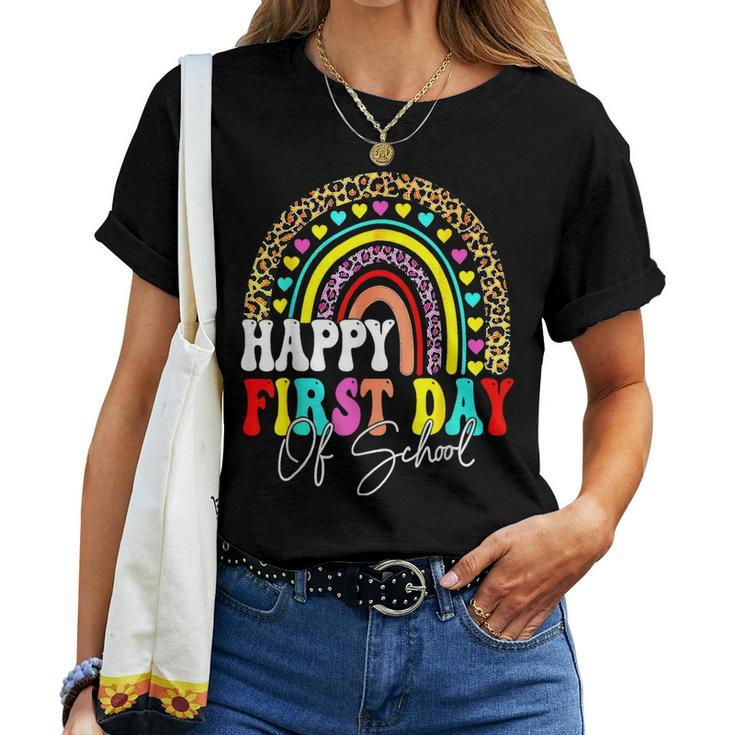 Back To School Funny Happy First Day Of School For Teachers Women T-shirt