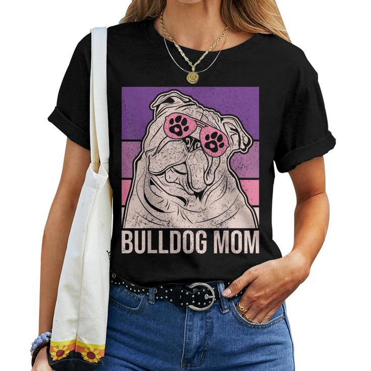 Dog Mama Pet Owner Animal Lover Outfit English Bulldog Mom  Women Crewneck Short T-shirt