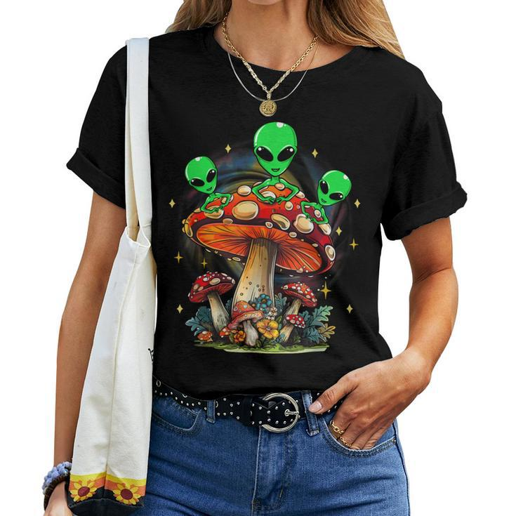 Magic Mushroom Alien Trippy Shroom Lsdweed Acid Trip Women T-shirt