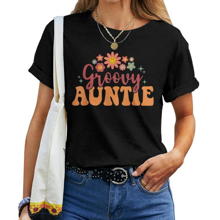 Groovy Auntie Retro Groovy Colorful Flowers Aunt Women T-shirt
