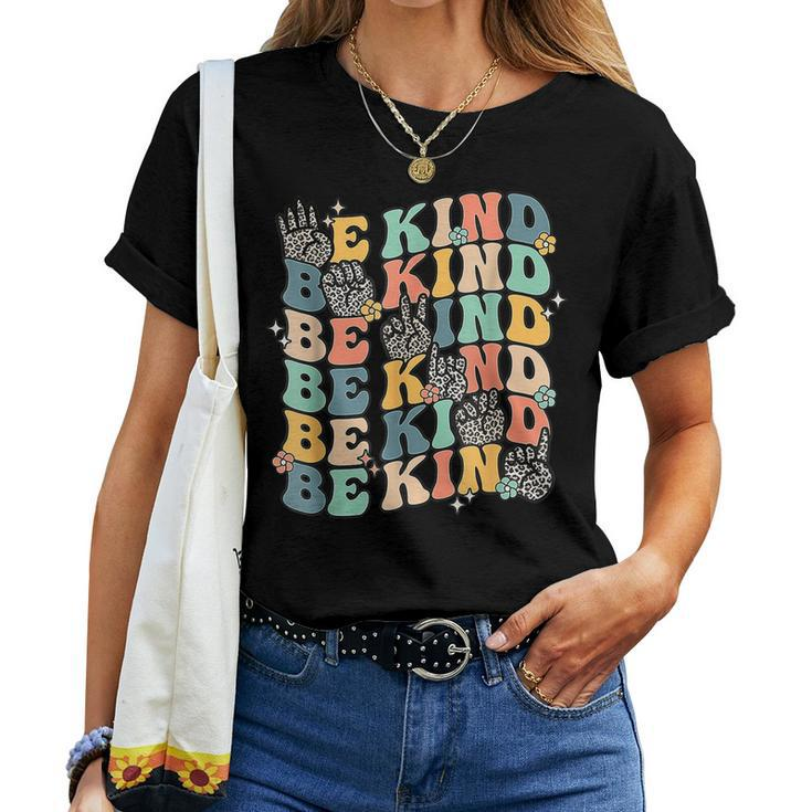 Groovy Be Kind Hand Sign Asl Communicate Sped Language Spell Women T-shirt