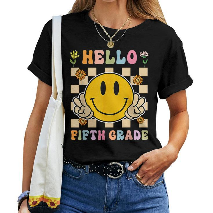 Hello 5Th Grade Hippie Smile Face Fifth Grade Back To School  Women T-shirt Short Sleeve Graphic