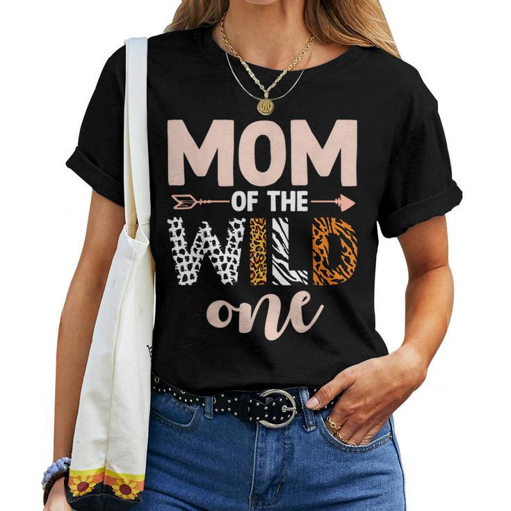 Funny Shirt Cute Mom of the Wild One Thing 1st Birthday
