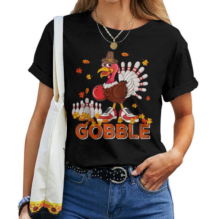 Vintage Gobble Thanksgiving Turkey Playing Bowling Player Women T-shirt