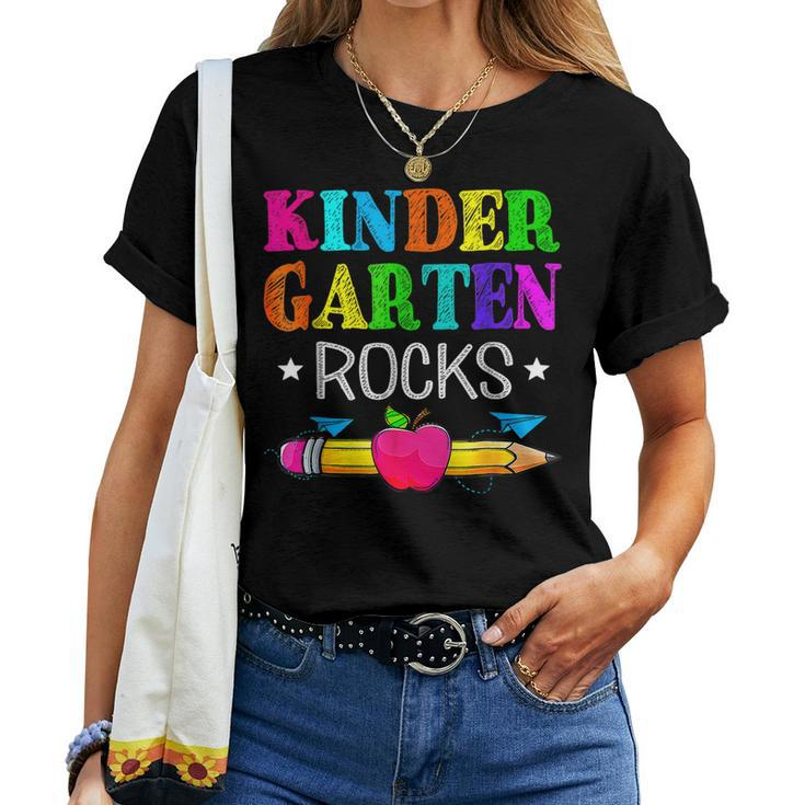 Vintage Kindergarten Rocks Teacher Student Back To School  Women T-shirt