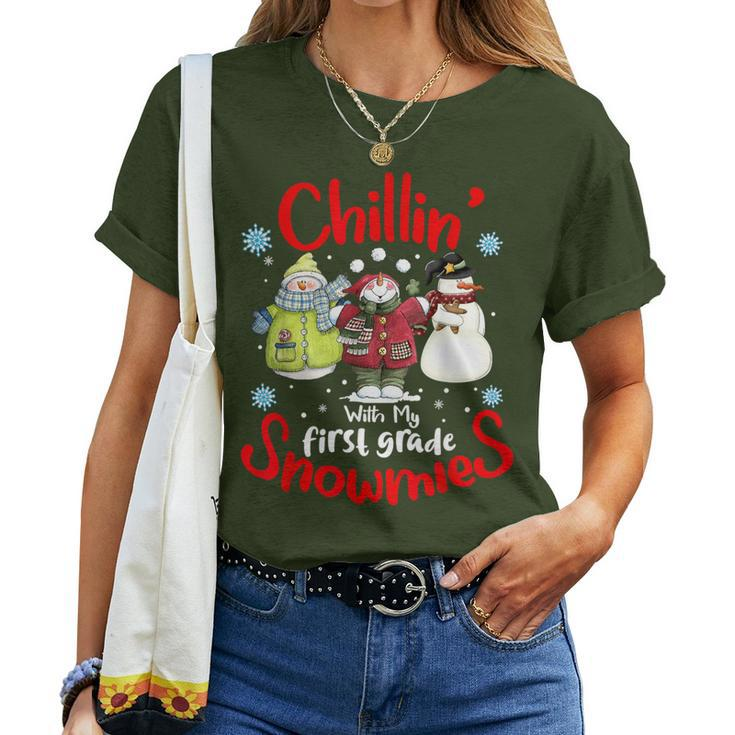 Chilling With My First Grade Snowmies Teacher Christmas Women T-shirt
