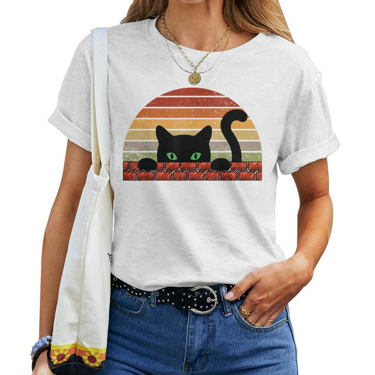 Black Cat Retro For Cat Lovers Cat Mother Cat Mom Cat Dad Women T-shirt