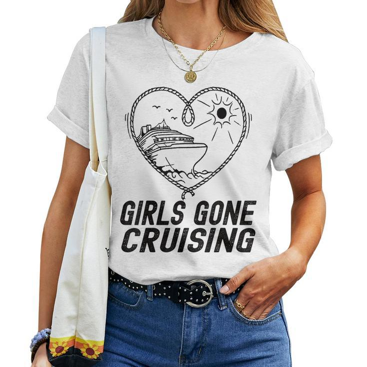 Girls Gone Cruising 2023 Fun Cruise Party Design Women Girls  Women T-shirt Short Sleeve Graphic