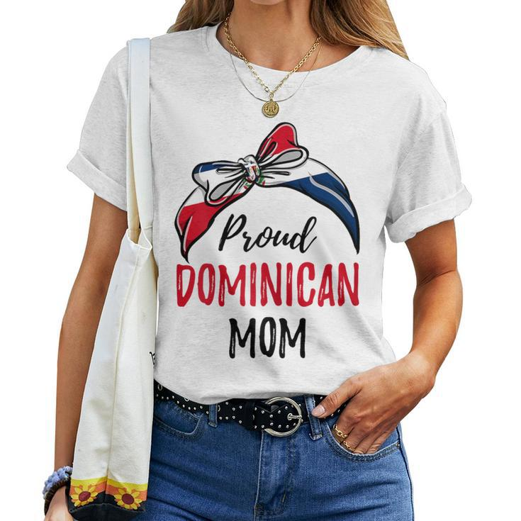 Proud Dominican Mom Women T-shirt