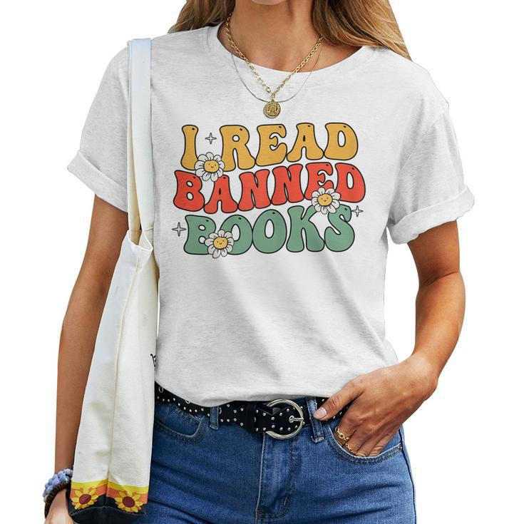 I Read Banned Books Literary Teacher Support Book Readers Women T-shirt