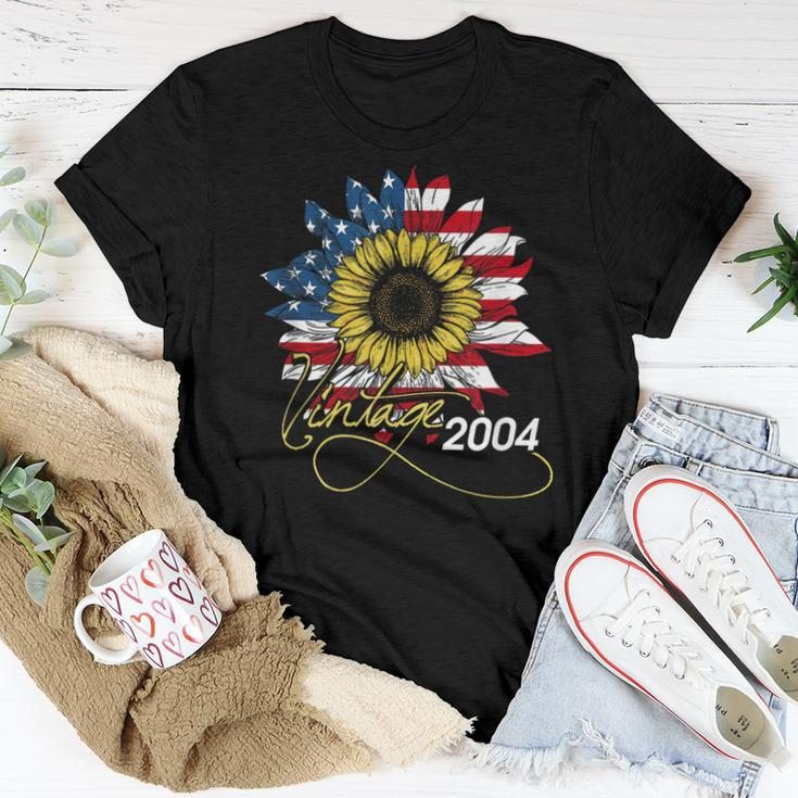 16Th Birthday Sunflower Vintage Born In 2004 American Flag Women T-shirt Unique Gifts