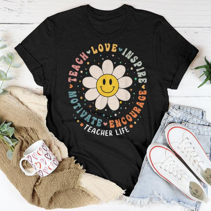 Back To School Teach Love Inspire Retro Teacher Daisy Flower Women T-shirt Funny Gifts