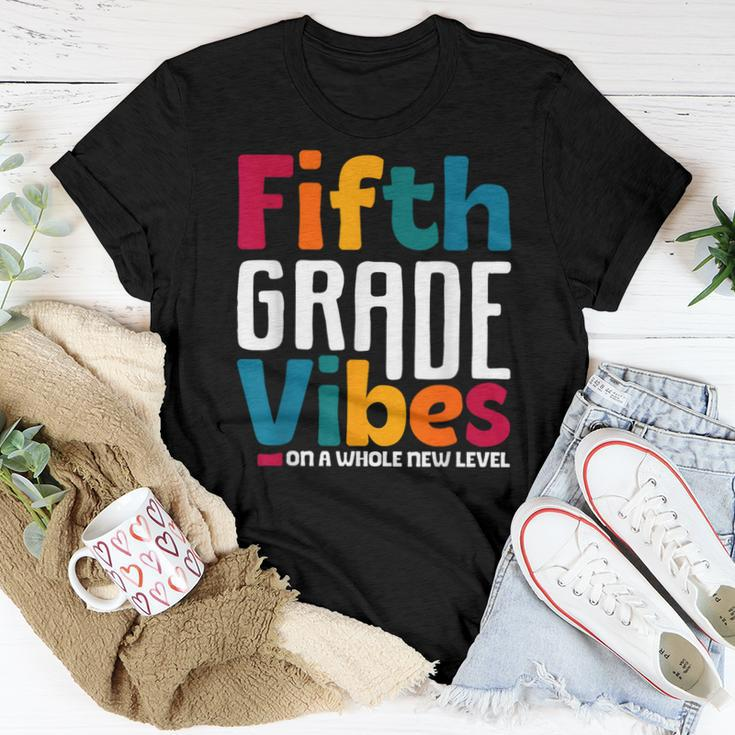 Fifth Grade Vibes Vintage 1St Day Of School Team 5Th Grade Women T-shirt Funny Gifts