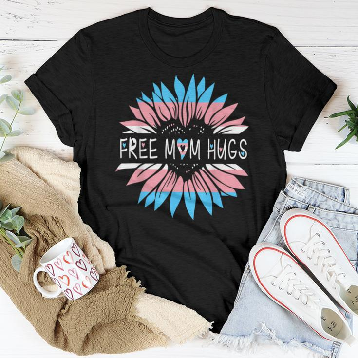 Free Mom Hugs Transgender Pride Lgbt Daisy Flower Hippie Women T-shirt Unique Gifts