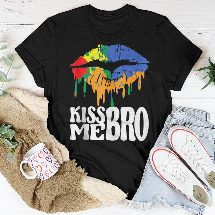 Kiss Me Bro Gay Rainbow Mouth To Kiss For Pride Person Women T-shirt Unique Gifts