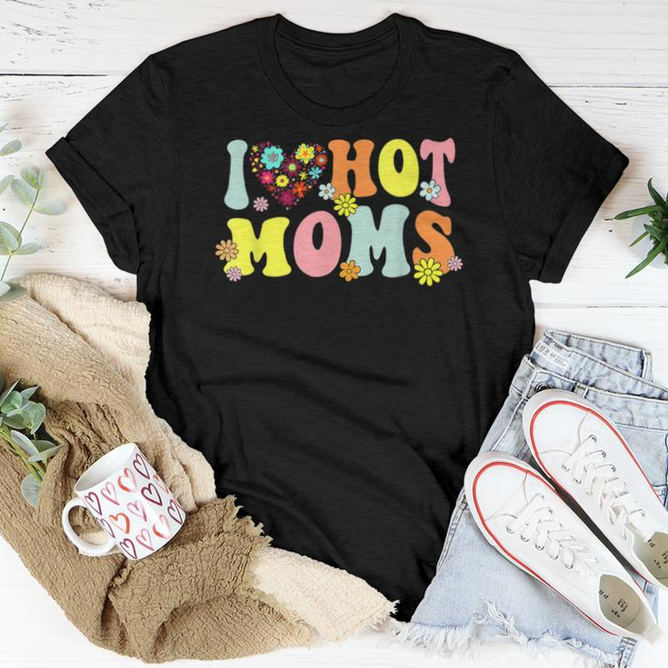 I Love Hot Moms I Heart Hot Moms Retro Groovy Women T-shirt Unique Gifts