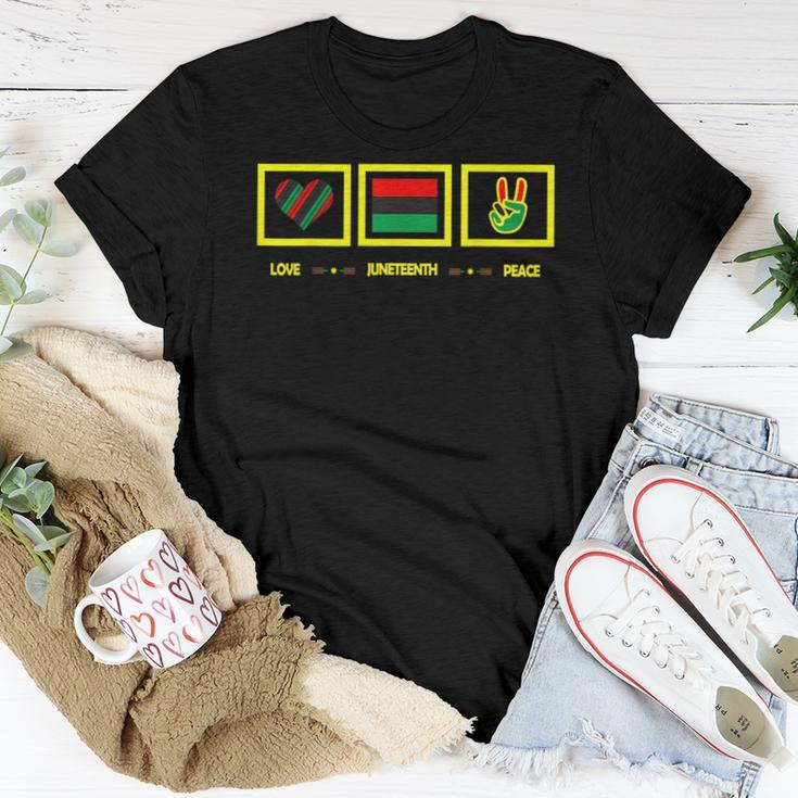 Peace Love Junenth Black Pride Women Black Queen & King Women T-shirt Unique Gifts