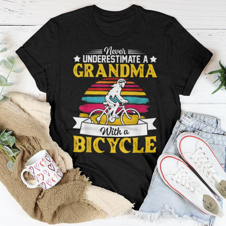 Never Underestimate A Grandma With A Bicycle Vintage Women T-shirt Unique Gifts