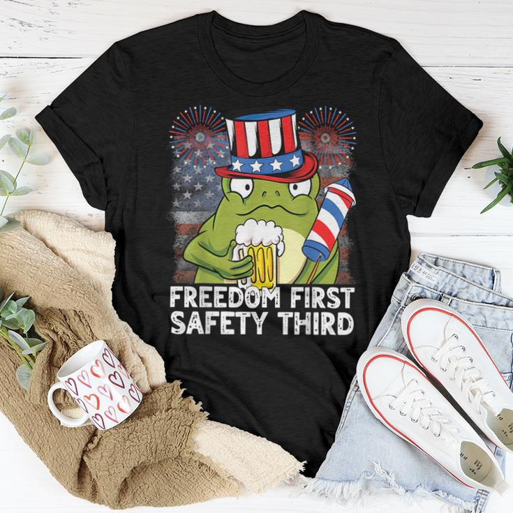 Usa 4Th Of July Frog Beer Freedom First Safety Third Women T-shirt Funny Gifts
