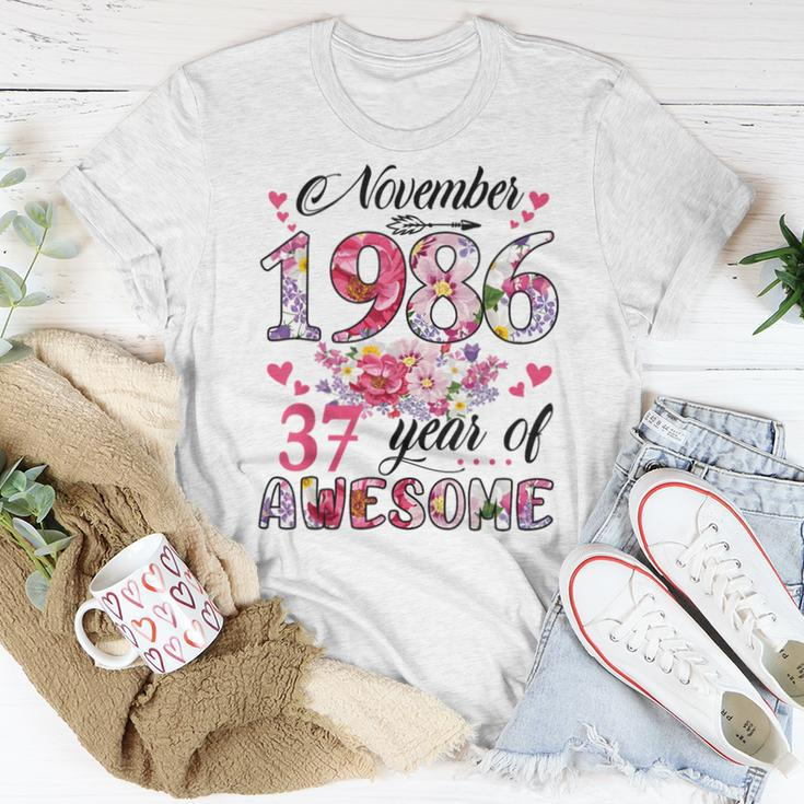 37 Year Old Made In November 1986 Floral 37Th Birthday Women T-shirt Unique Gifts