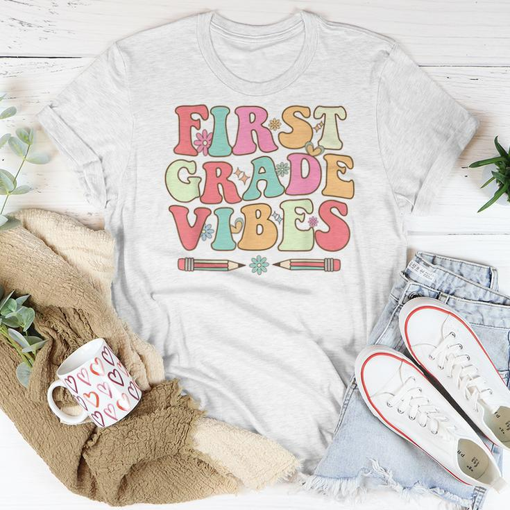 First Grade Vibes Back To School Retro 1St Grade Teacher Women T-shirt Unique Gifts