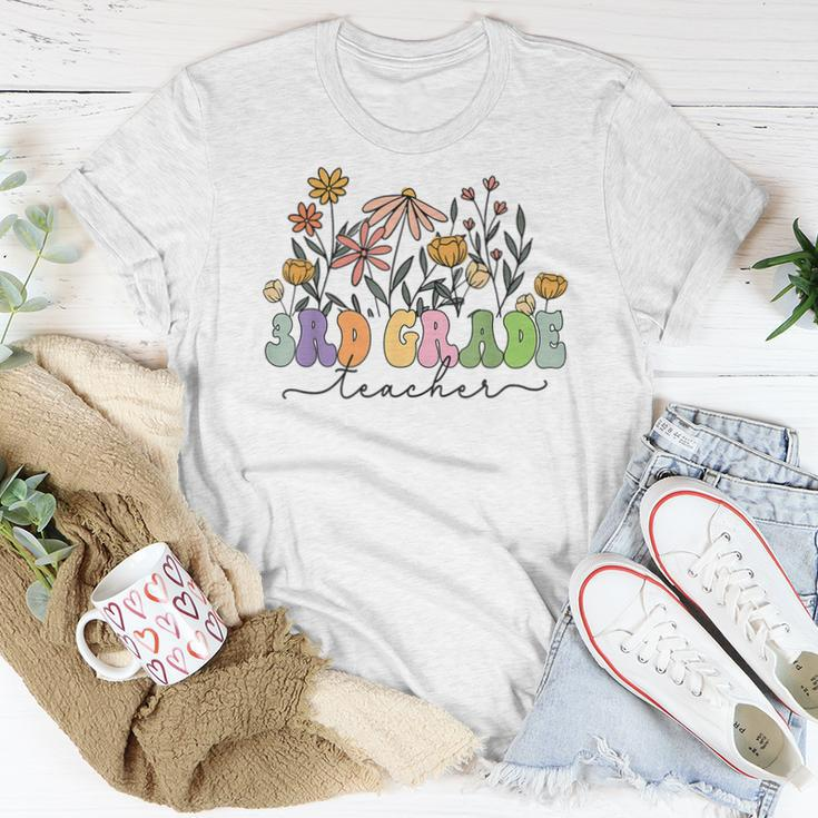 Retro 3Rd Grade Teacher Daisy Flower Colorful Back To School Women T-shirt Unique Gifts