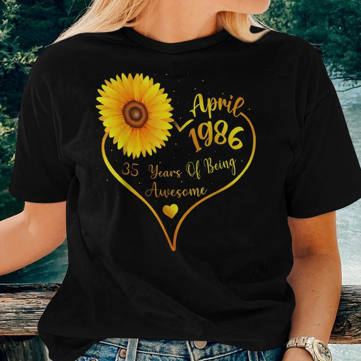 April 1986 35Th Birthday For Women Sunflower Lovers Women T-shirt Gifts for Her