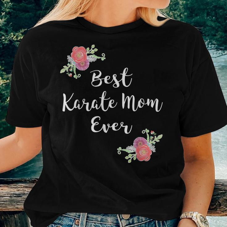 Best Karate Mom Ever Pink Flowers Floral Sports Mom Women T-shirt Gifts for Her