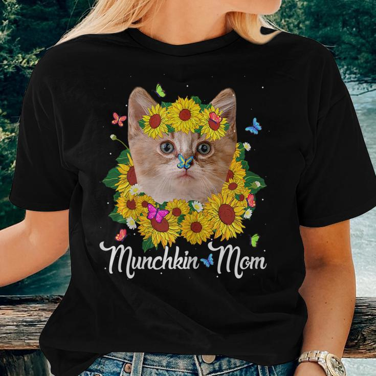 Cute Munchkin Mom Sunflower Cat Mom Women T-shirt Gifts for Her