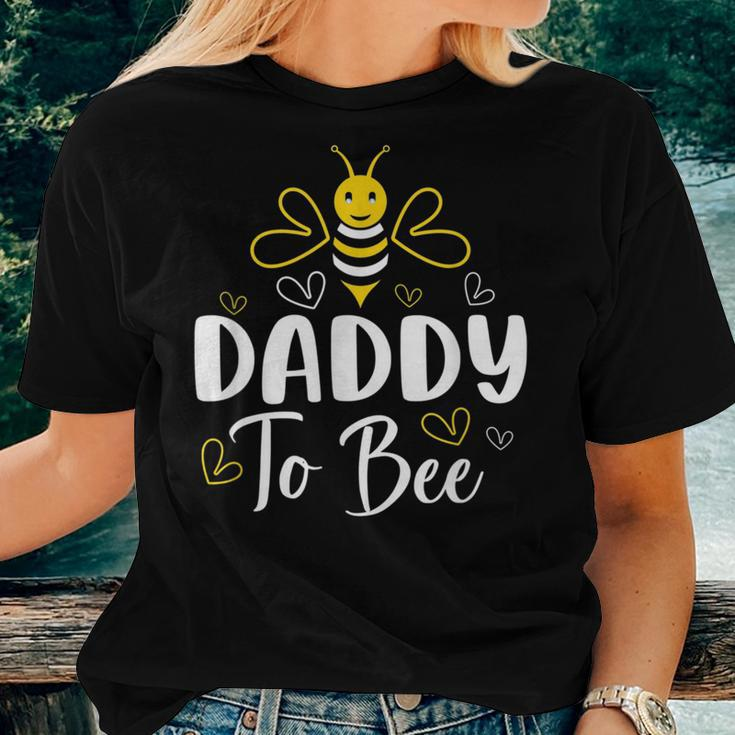 Daddy To Bee Pregnancy Announcement Baby Shower Daddy Women T-shirt Gifts for Her