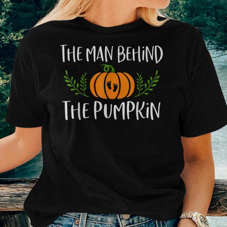 Fall Pregnancy Announcement Couple Men Dad Halloween Women T-shirt Gifts for Her