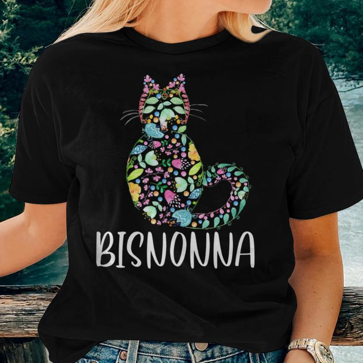 Floral Cat Bisnonna Italian Great Grandma Cat Lover Women T-shirt Gifts for Her