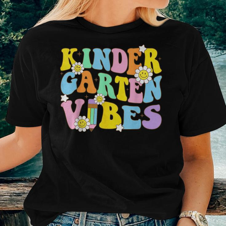 Groovy Hello Kindergarten Vibes Retro Teacher Back To School Women Crewneck Short T-shirt Gifts for Her