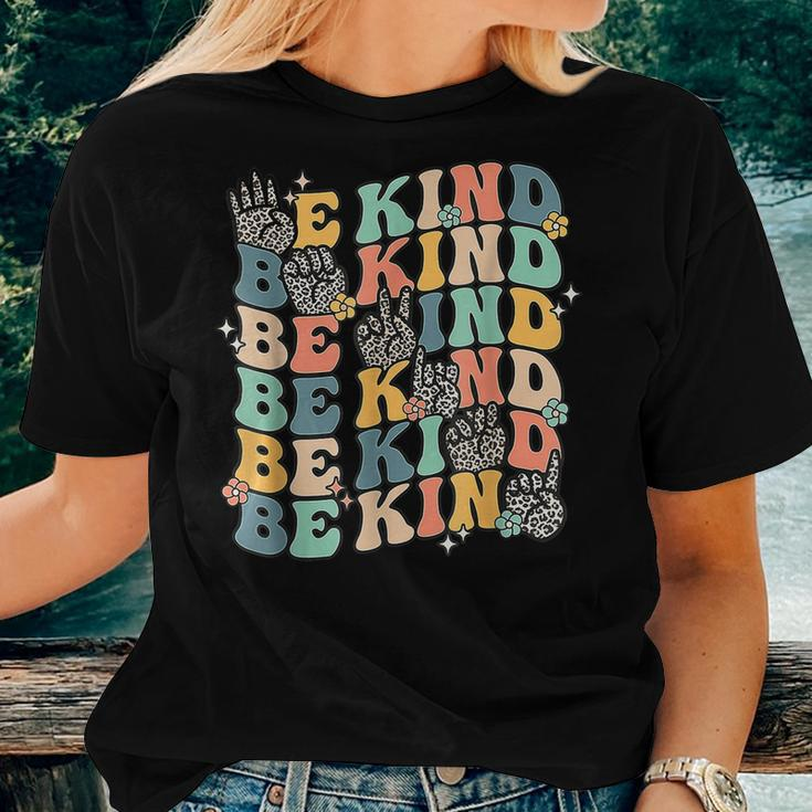 Groovy Be Kind Hand Sign Asl Communicate Sped Language Spell Women T-shirt Gifts for Her