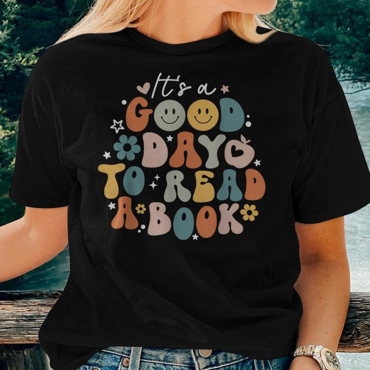 It’S A Good Day To Read A Book Lovers Library Reading Women T-shirt Gifts for Her
