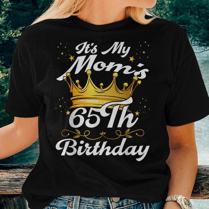 It's My Mom's 65Th Birthday Crown Women's Moms 65Th Birthday Women T-shirt Gifts for Her