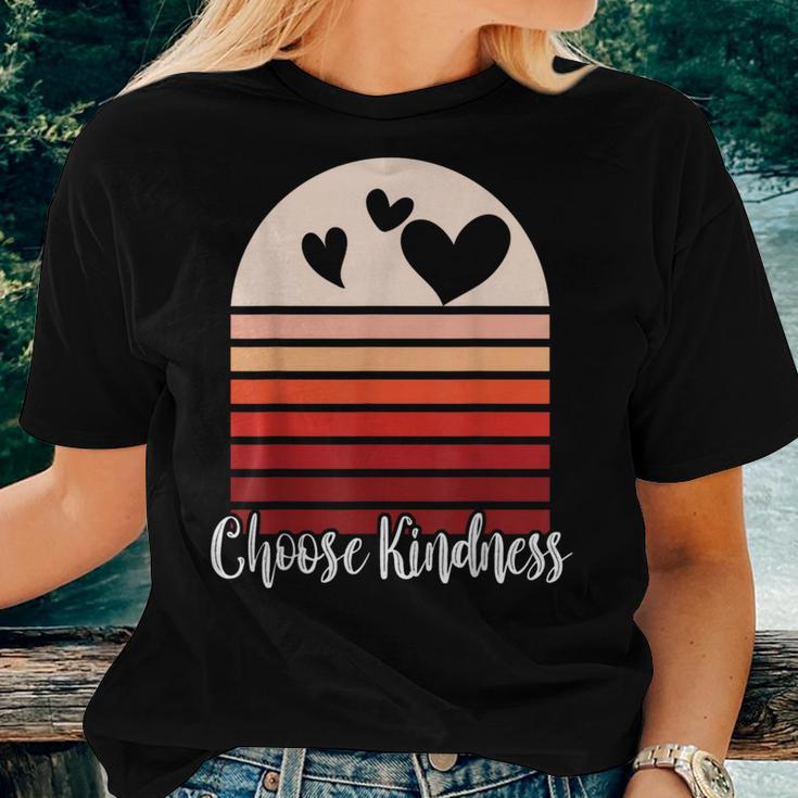 Be Kind Choose Kindness Vintage Inspirational Kindness Kind Women T-shirt Gifts for Her