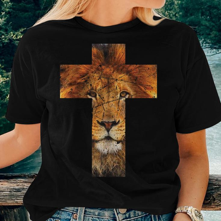 Lion Cross Christian Faith King Lord Bible Image Judah Women T-shirt Gifts for Her