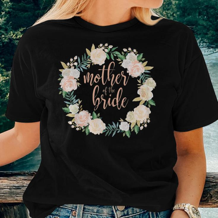 Mother Of The Bride Lovely Floral Wreath Wedding Women T-shirt Gifts for Her