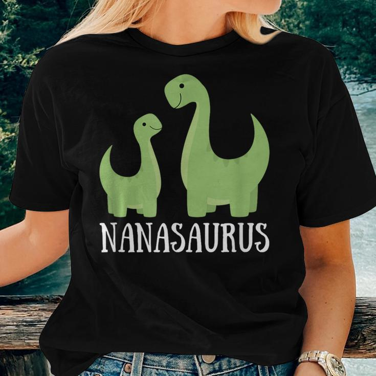 Nanasaurus Nana Saurus Dino Dinosaur Women T-shirt Gifts for Her