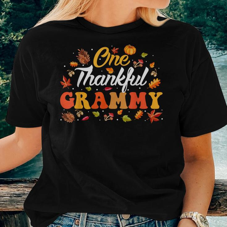 One Thankful Grammy Turkey Autumn Leaves Fall Thanksgiving Women T-shirt Gifts for Her